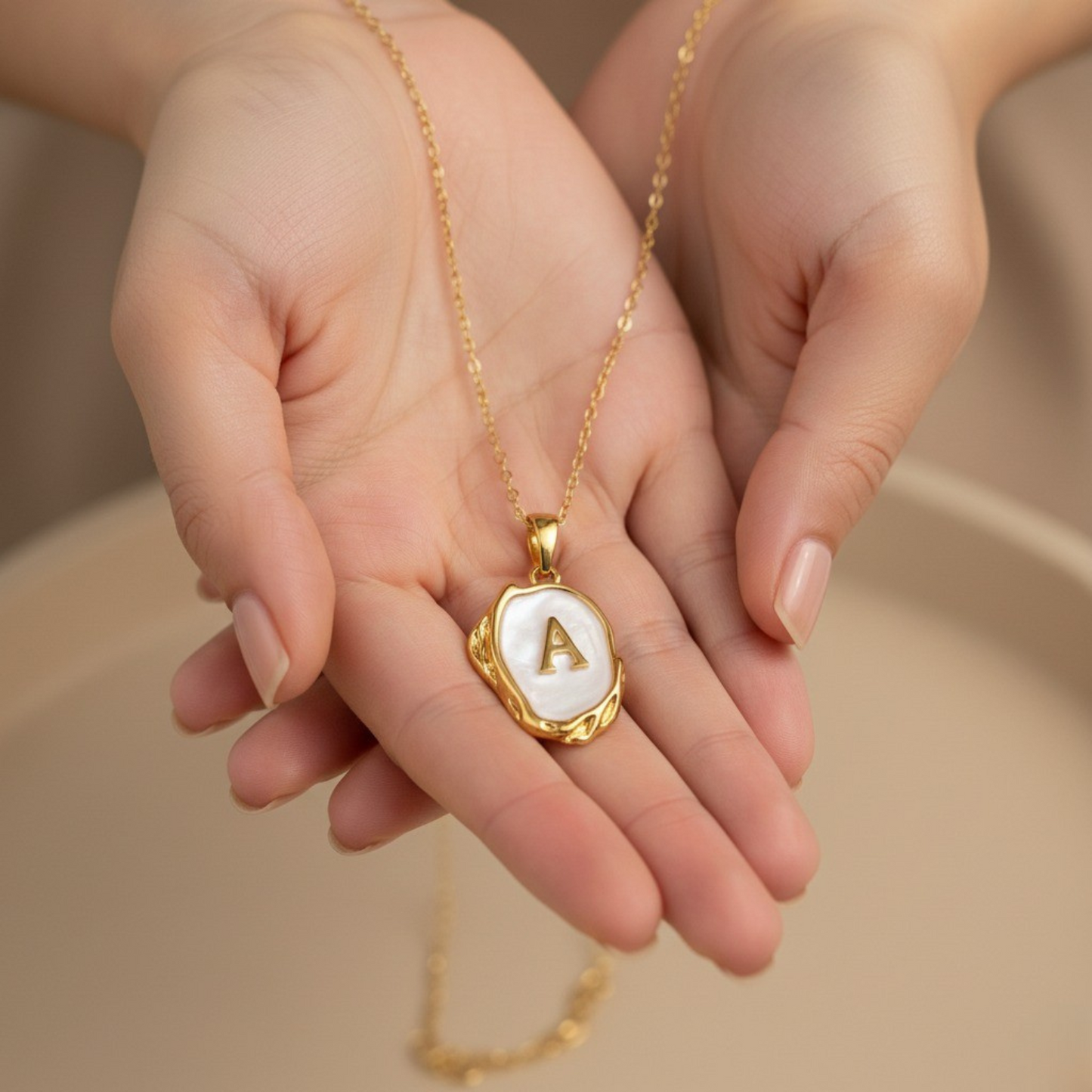 Buchstabenkette "Noble"