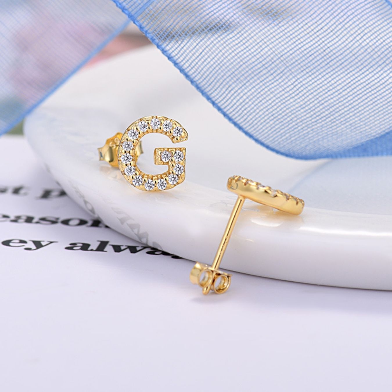 Initialen-Ohrringe „Identität“