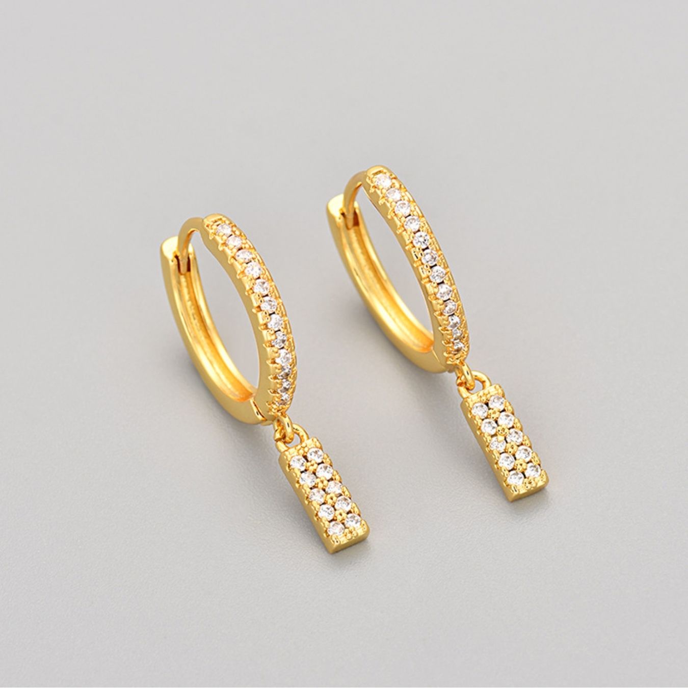 Initialen-Ohrringe „Kristall“