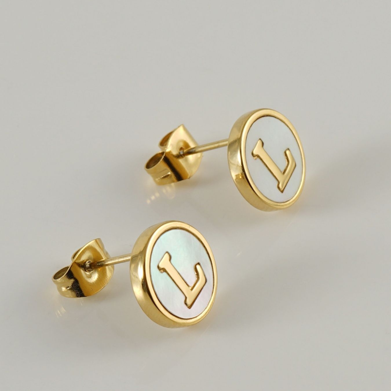 Buchstabenohrringe "Vintage"