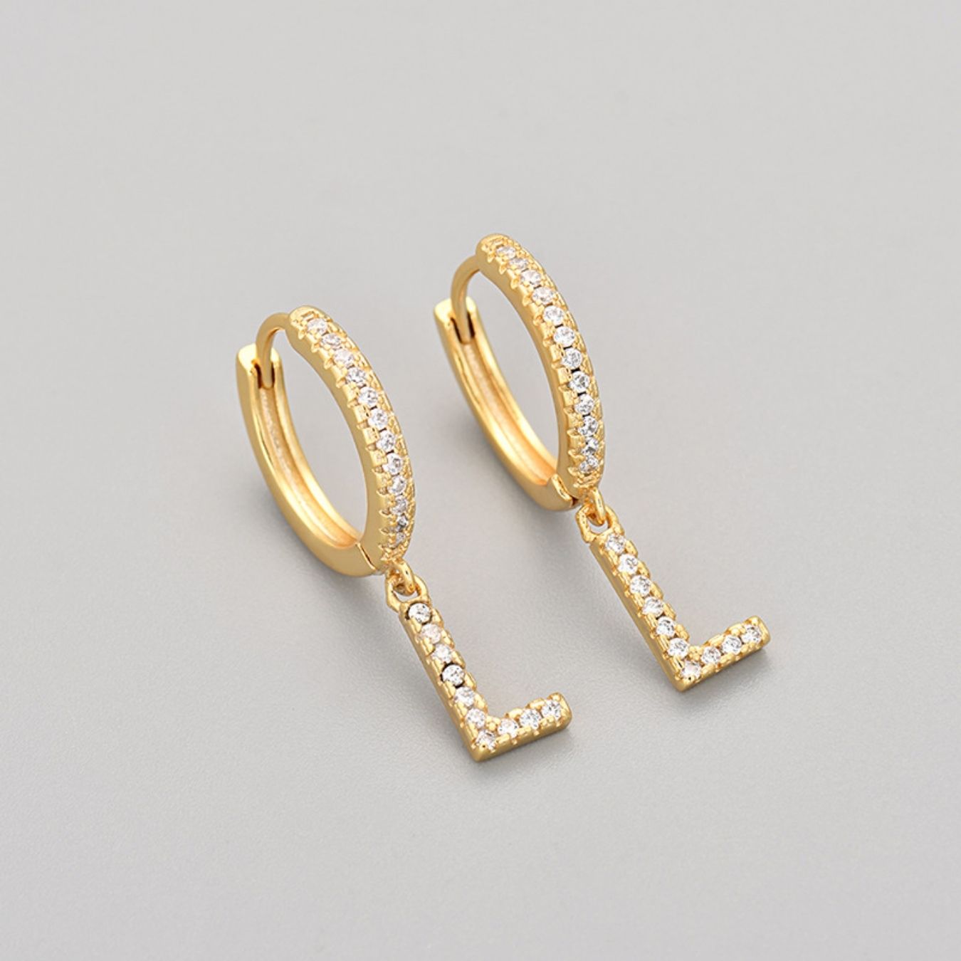 Initialen-Ohrringe „Kristall“