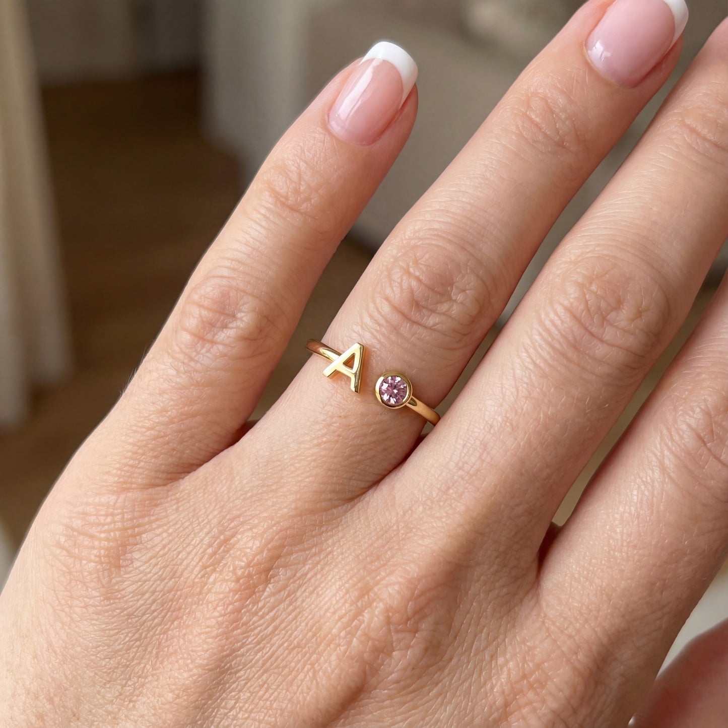 Verstellbarer Initialenring "Essence"