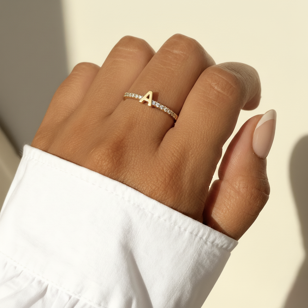 Verstellbarer Initialenring „Sparkle“