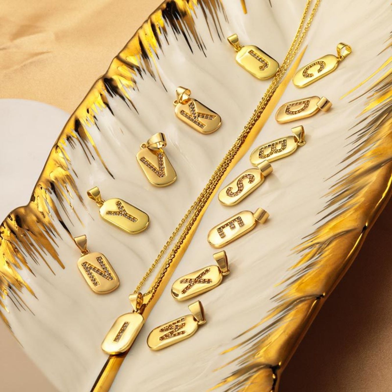 Initialenkette „Glow Sparkle“