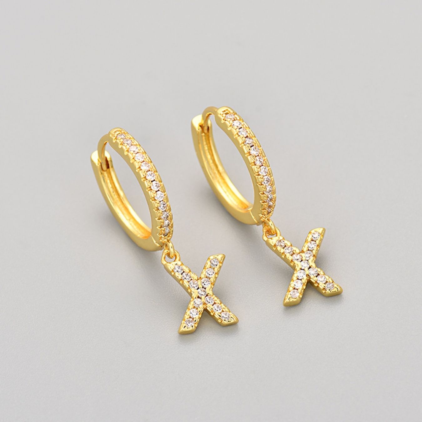 Initialen-Ohrringe „Kristall“