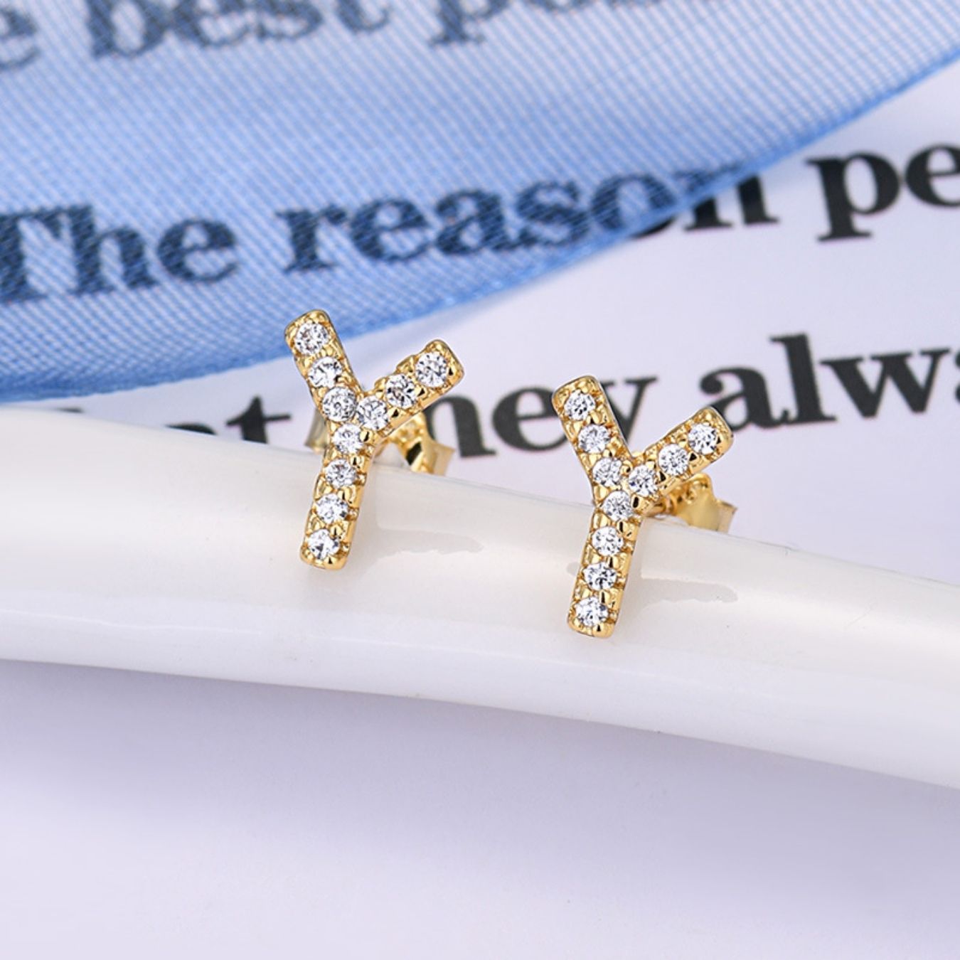 Initialen-Ohrringe „Identität“