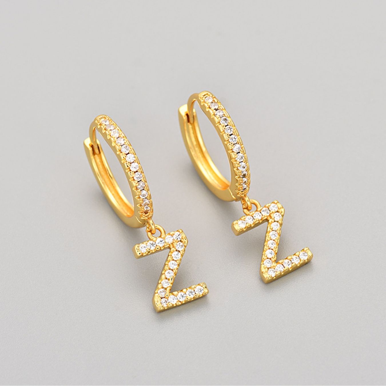 Initialen-Ohrringe „Kristall“