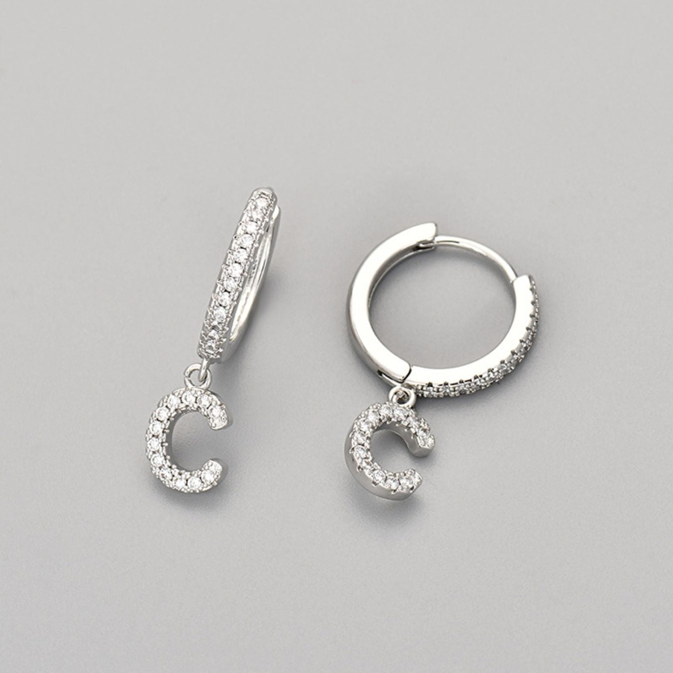 Initialen-Ohrringe „Kristall“