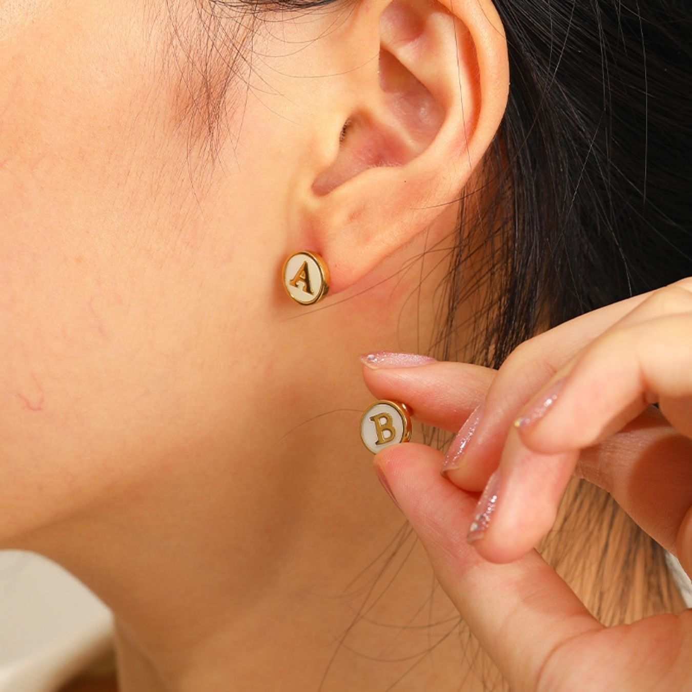 Buchstabenohrringe "Vintage"