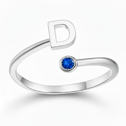 Verstellbarer Initialenring "Essence"