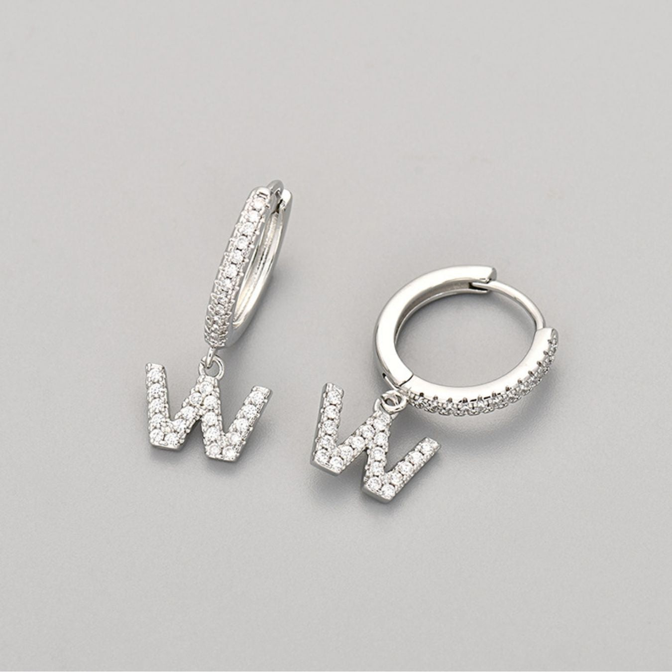 Initialen-Ohrringe „Kristall“