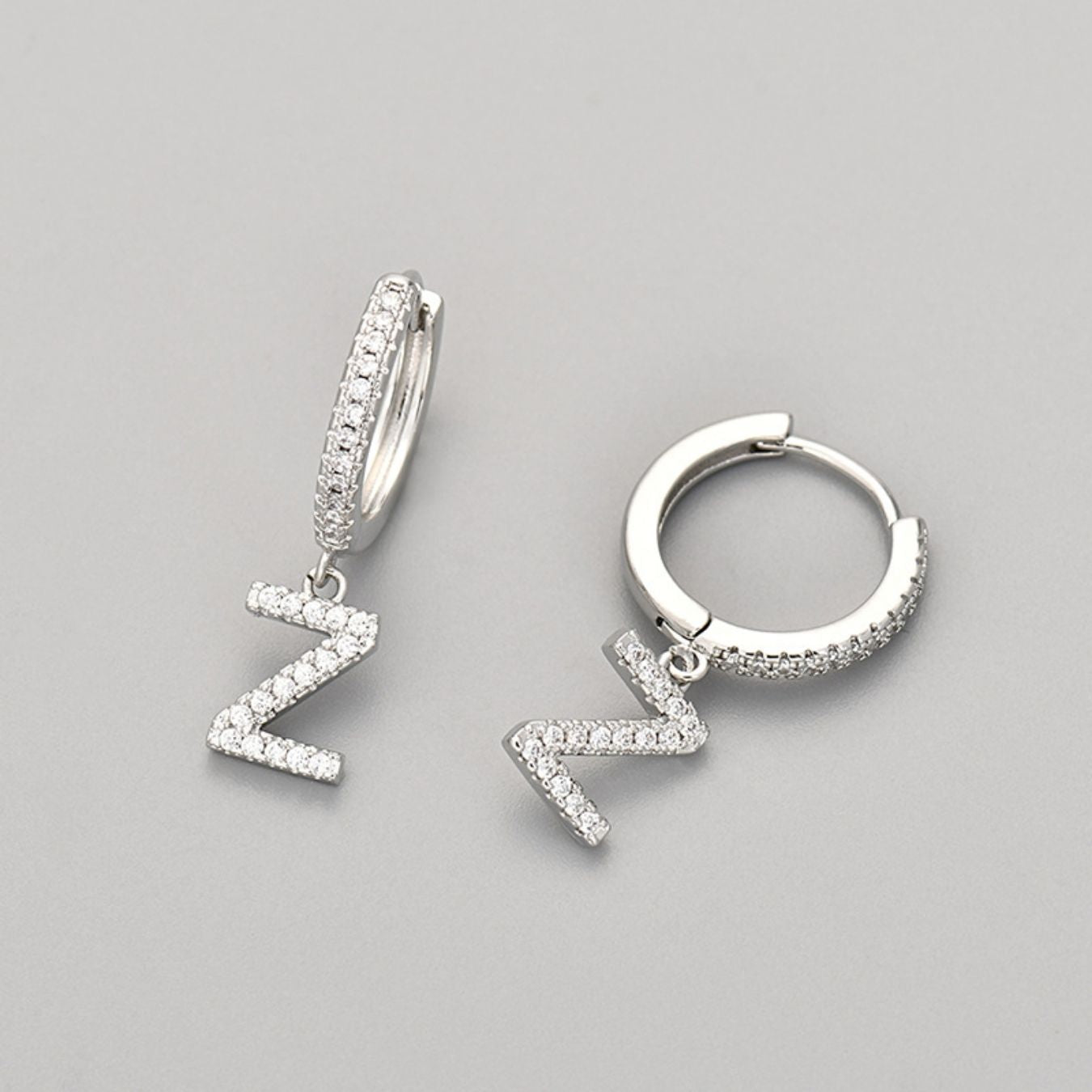 Initialen-Ohrringe „Kristall“