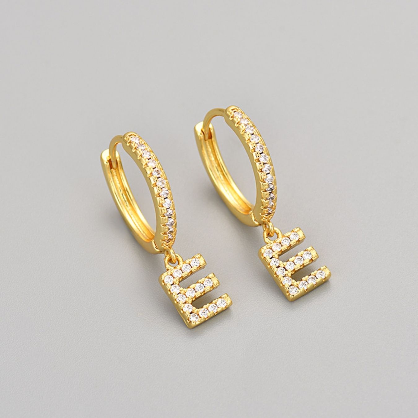 Initialen-Ohrringe „Kristall“