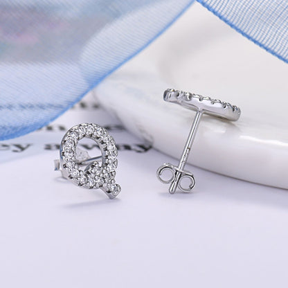 Initialen-Ohrringe „Identität“