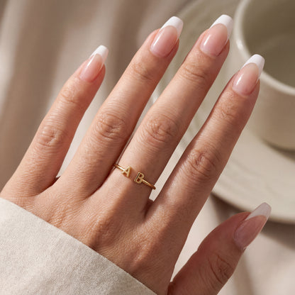 Verstellbarer Initialenring "Doppelmonogramm"