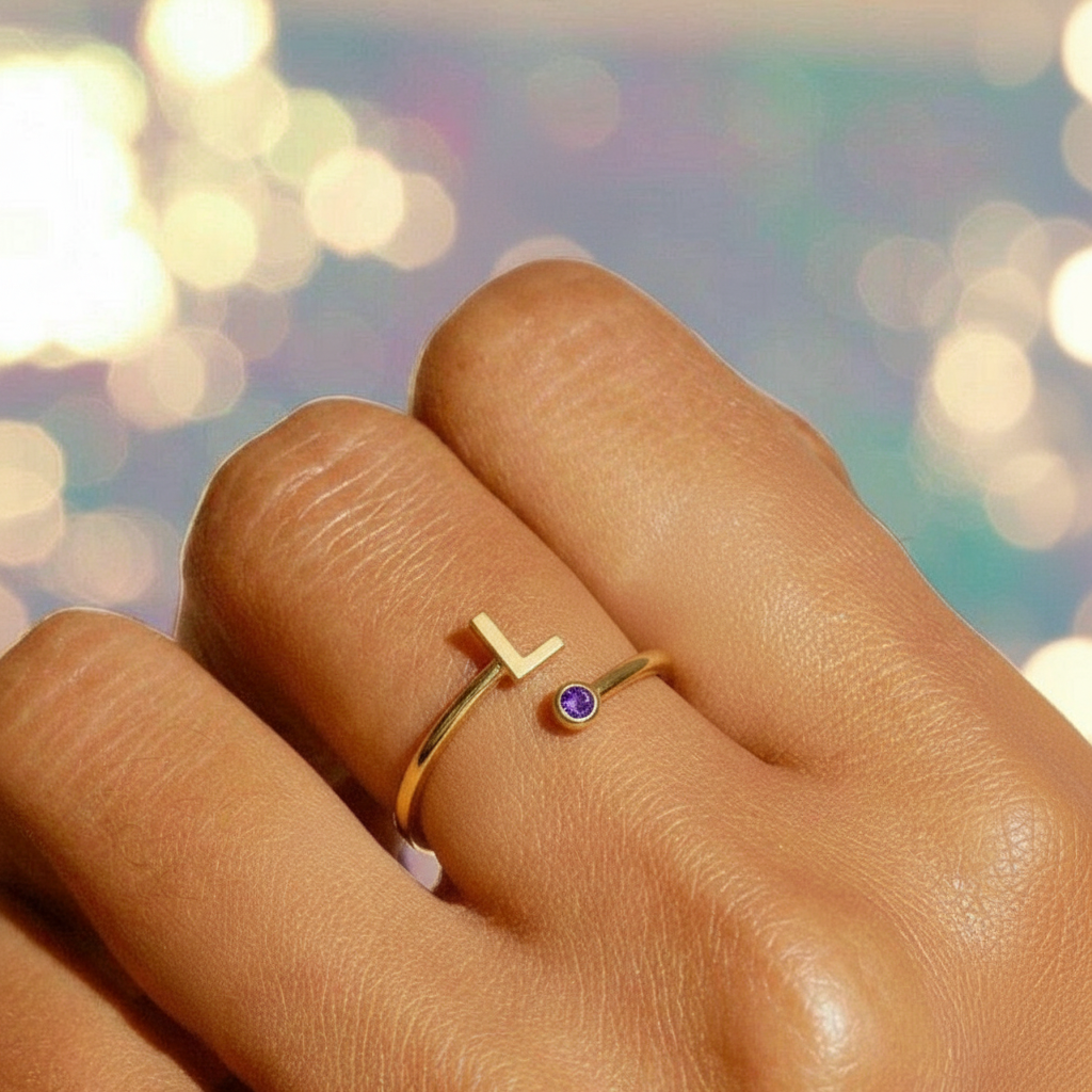 Verstellbarer Initialenring "Essence"