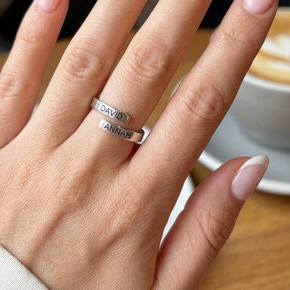 Verstellbarer Initialenring "Dual Soul"