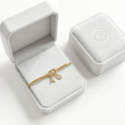 Initialenarmband „Knoten“