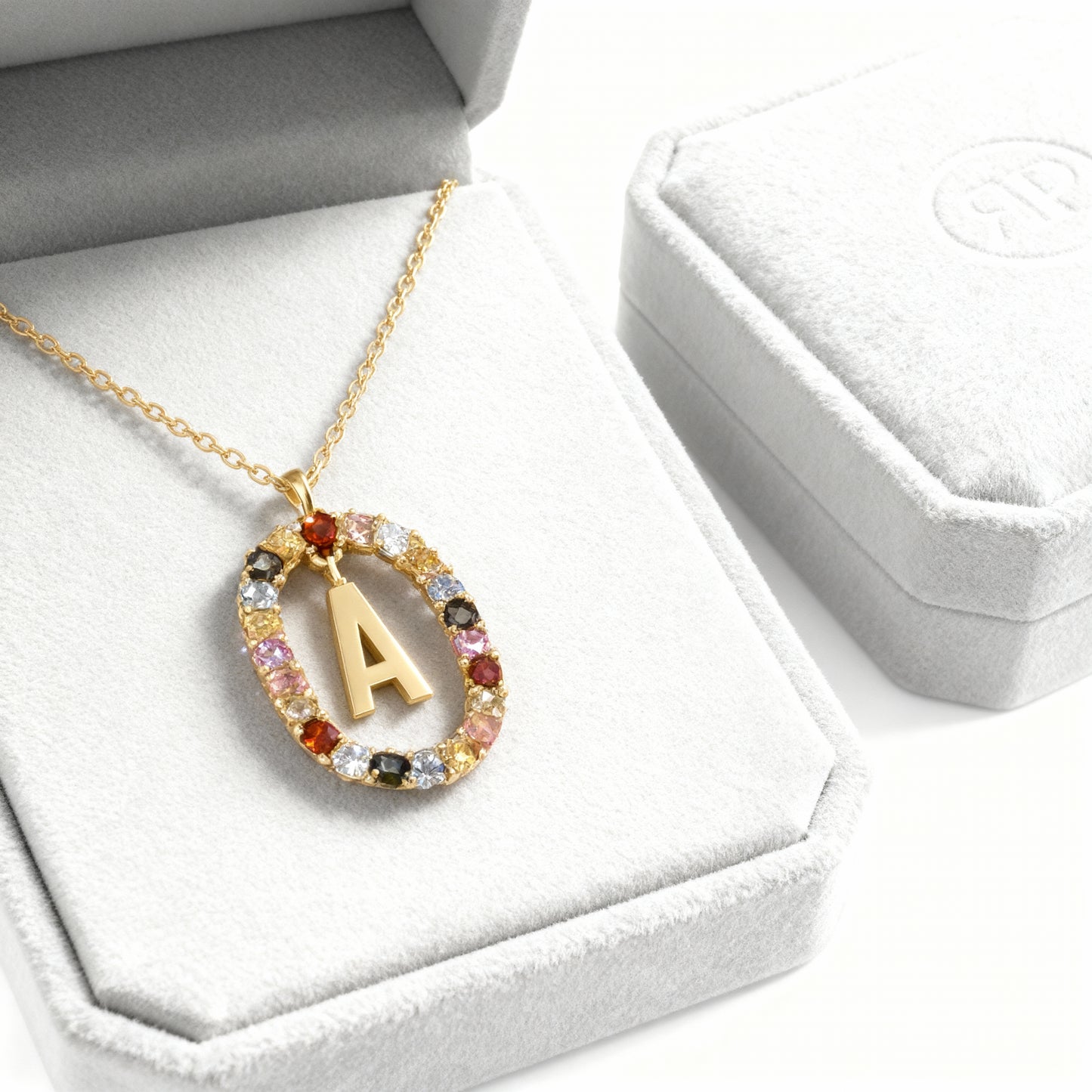 Buchstabenkette „Regenbogen“